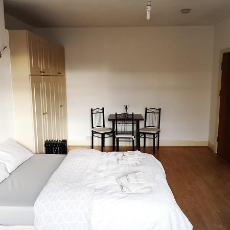 Large Spacious Property In Zone 2 London Kültér fotó