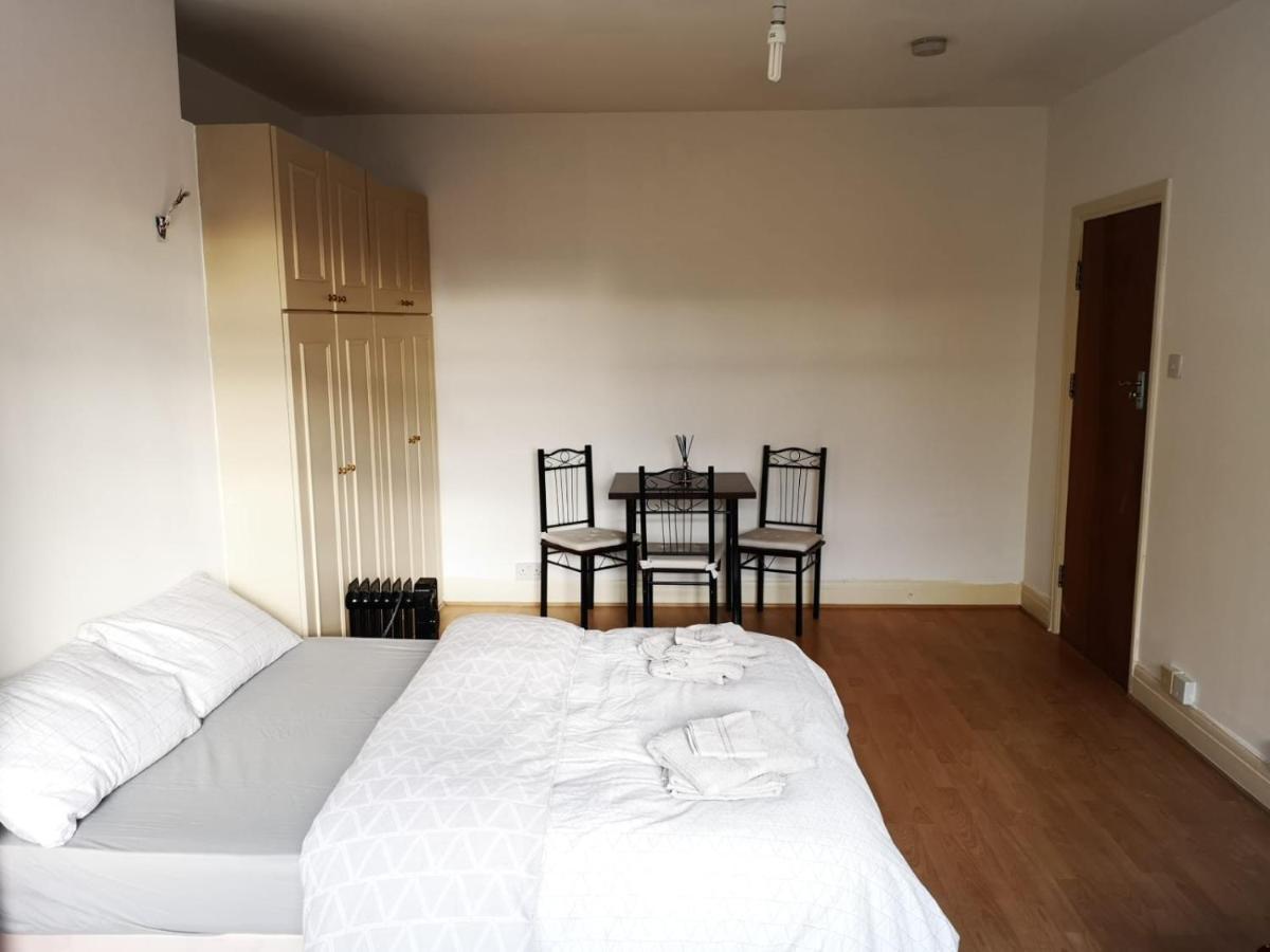 Large Spacious Property In Zone 2 London Kültér fotó