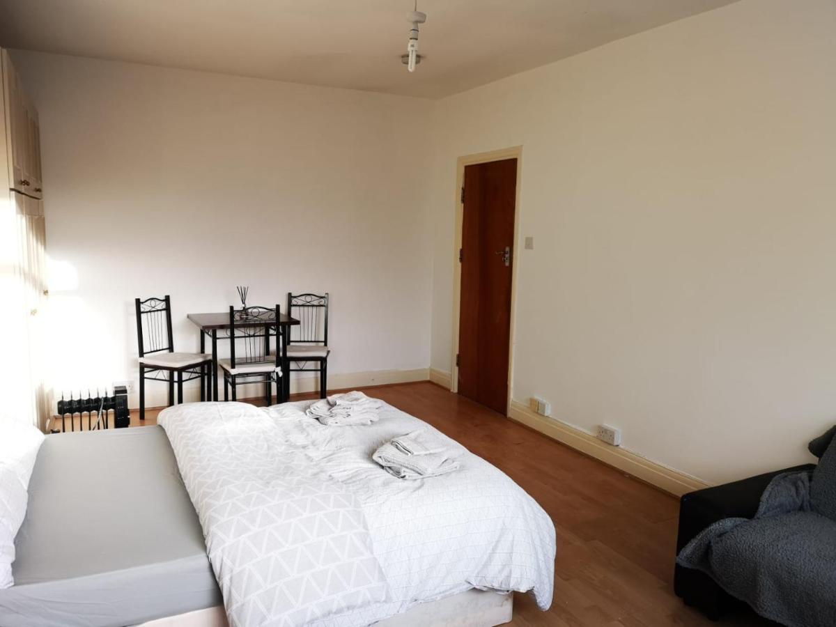 Large Spacious Property In Zone 2 London Kültér fotó