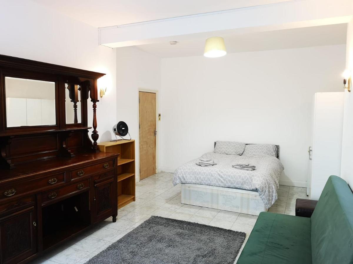 Large Spacious Property In Zone 2 London Kültér fotó