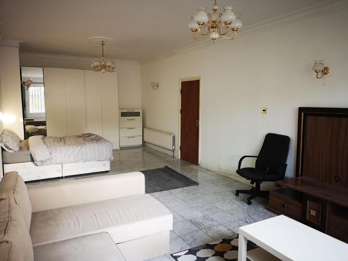 Large Spacious Property In Zone 2 London Kültér fotó